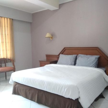 K-Style Eco Hotel Джакарта Экстерьер фото