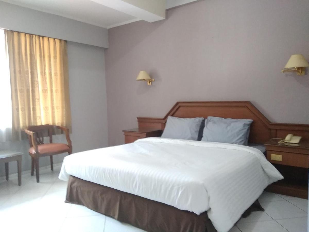 K-Style Eco Hotel Джакарта Экстерьер фото